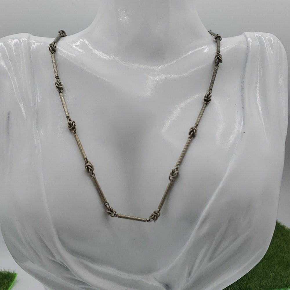 Regal Elegant Silver Knot Necklace 16 Inch Sterling N3628